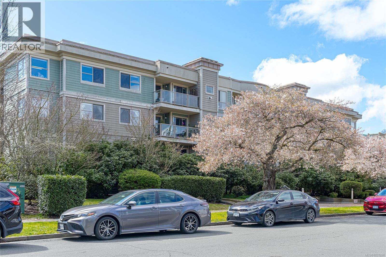 309 1025 Meares Street, Victoria