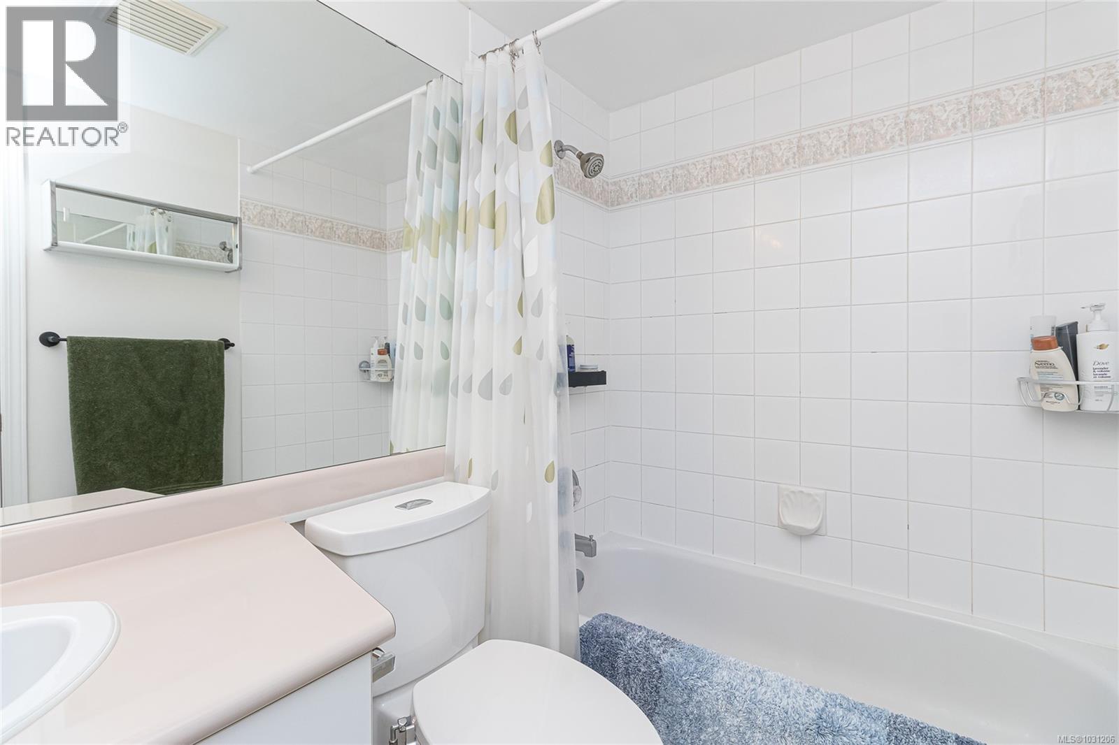 309 1025 Meares Street, Victoria