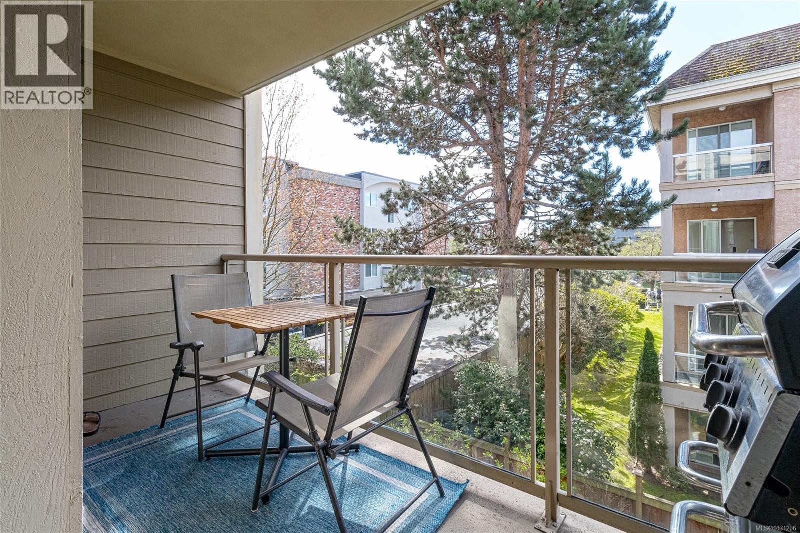 309 1025 Meares Street, Victoria