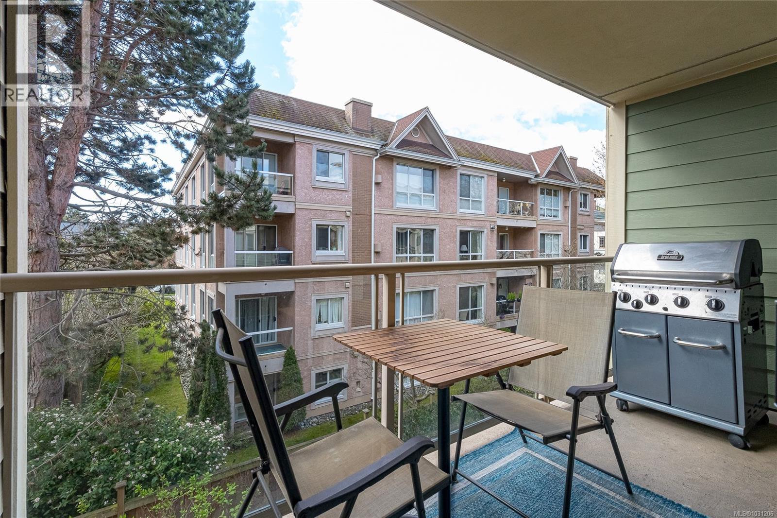 309 1025 Meares Street, Victoria