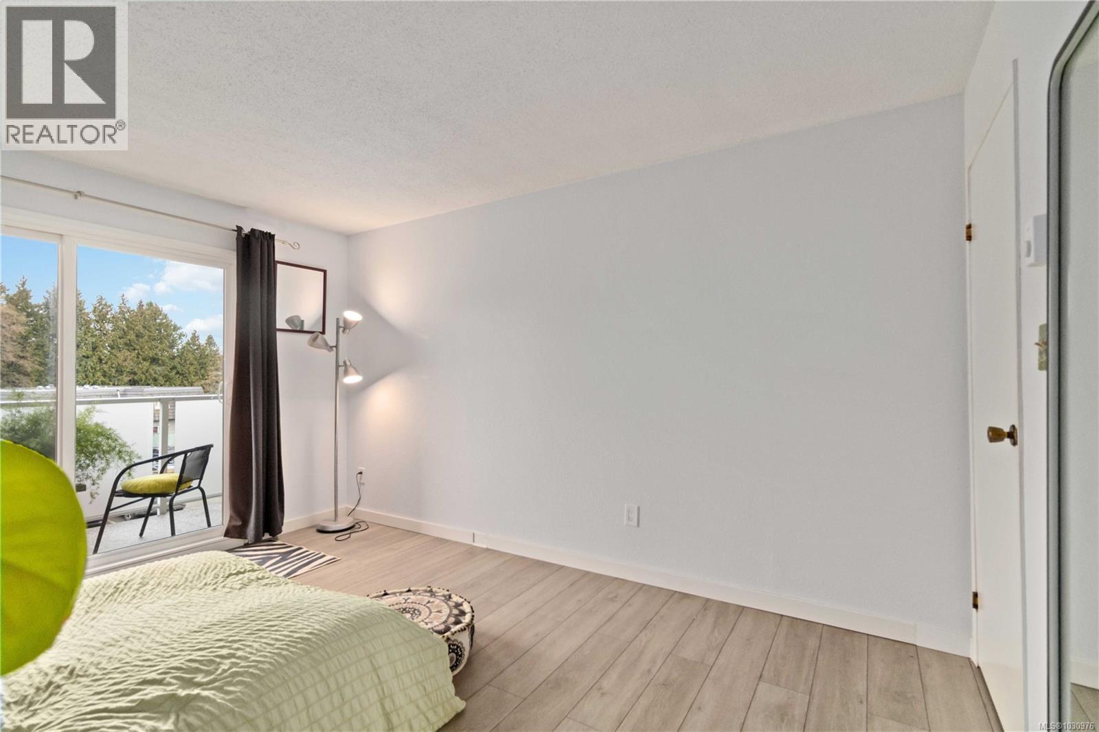 #312 3252 Glasgow Ave - 13