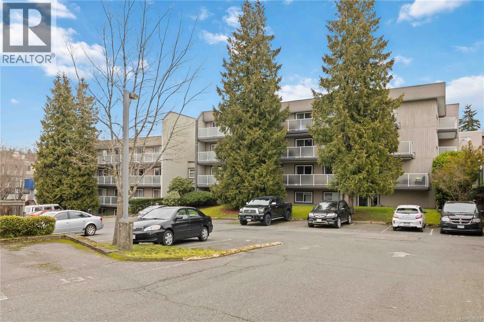 #312 3252 Glasgow Ave - 29