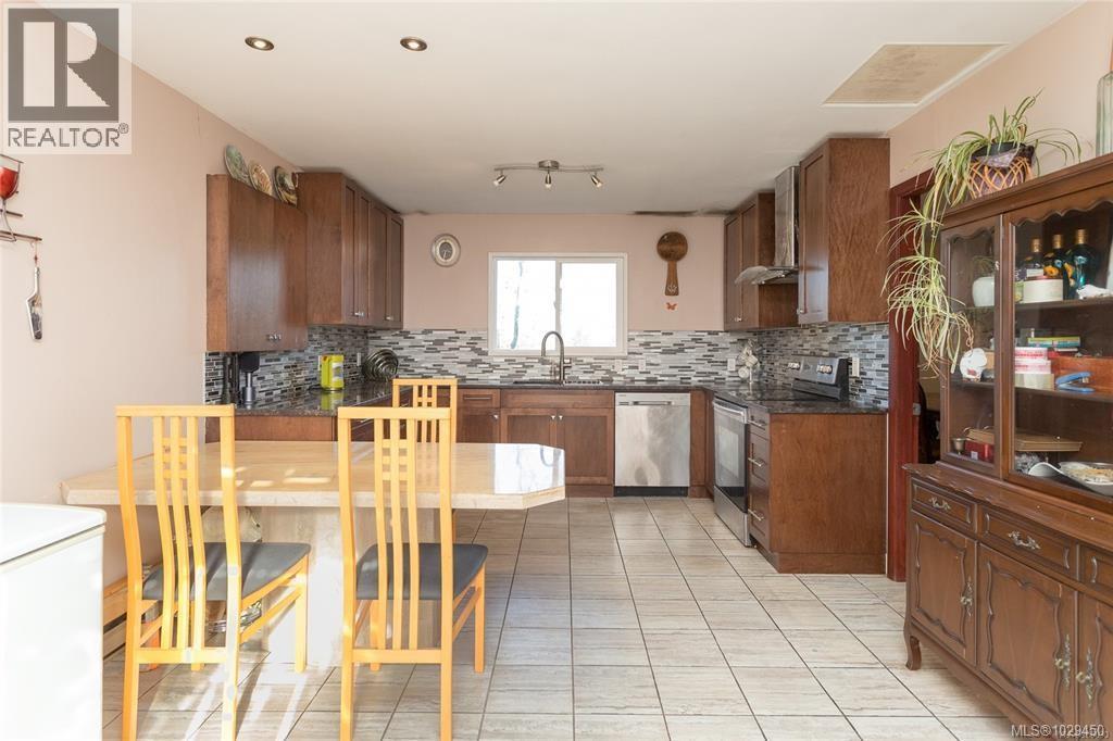 4589 Blenkinsop Rd, Saanich