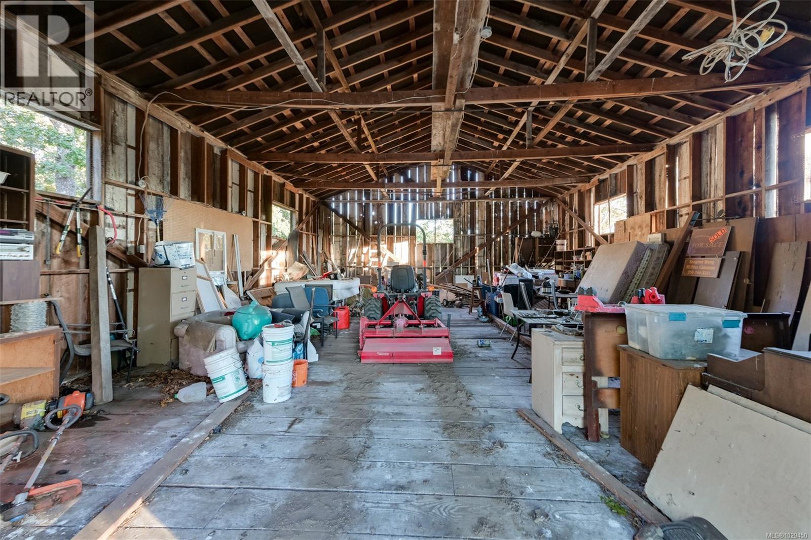 4589 Blenkinsop Rd - 40