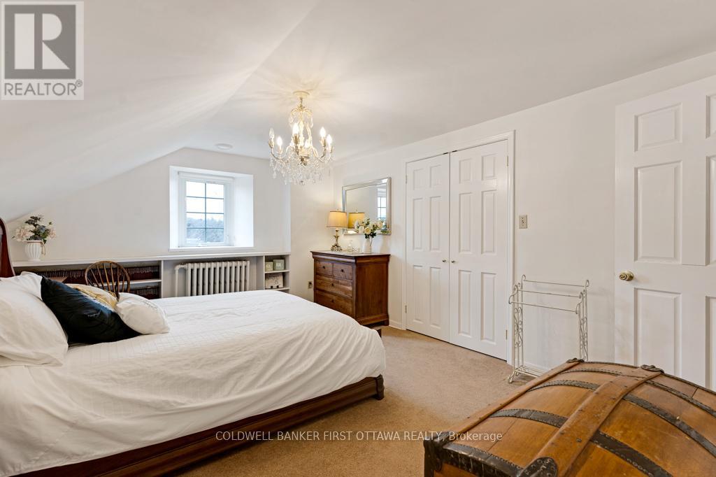 Second floor, home's 6th bedroom gas 3-pc ensuite