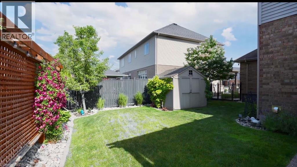 13 ALEX GRANT PLACE - 9