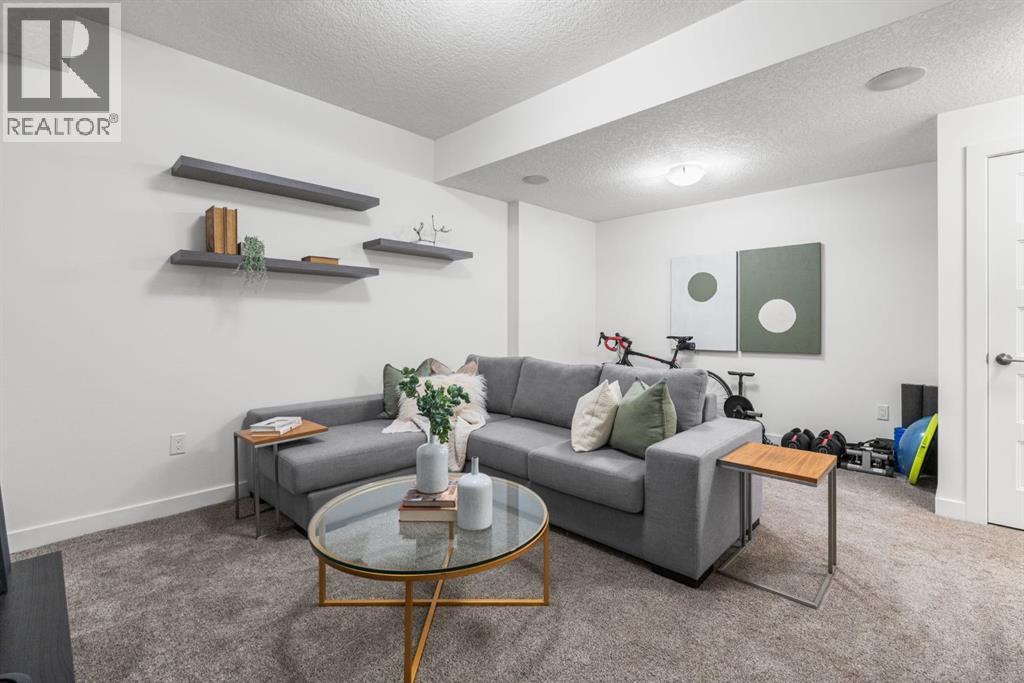 
          308 11 Avenue Northeast
            <br/>
            <span>Calgary</span>
            , 
            <span>AB</span>
             <span>T2E0Z1</span>
         - Photo 31