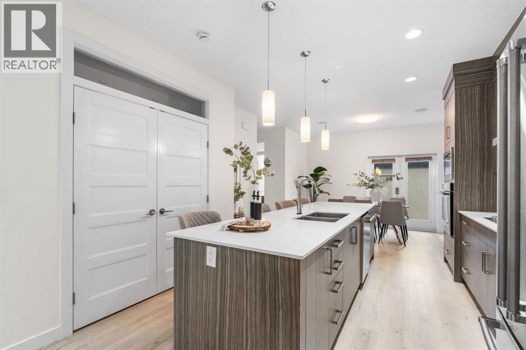 
          308 11 Avenue Northeast
            <br/>
            <span>Calgary</span>
            , 
            <span>AB</span>
             <span>T2E0Z1</span>
         - Photo 8