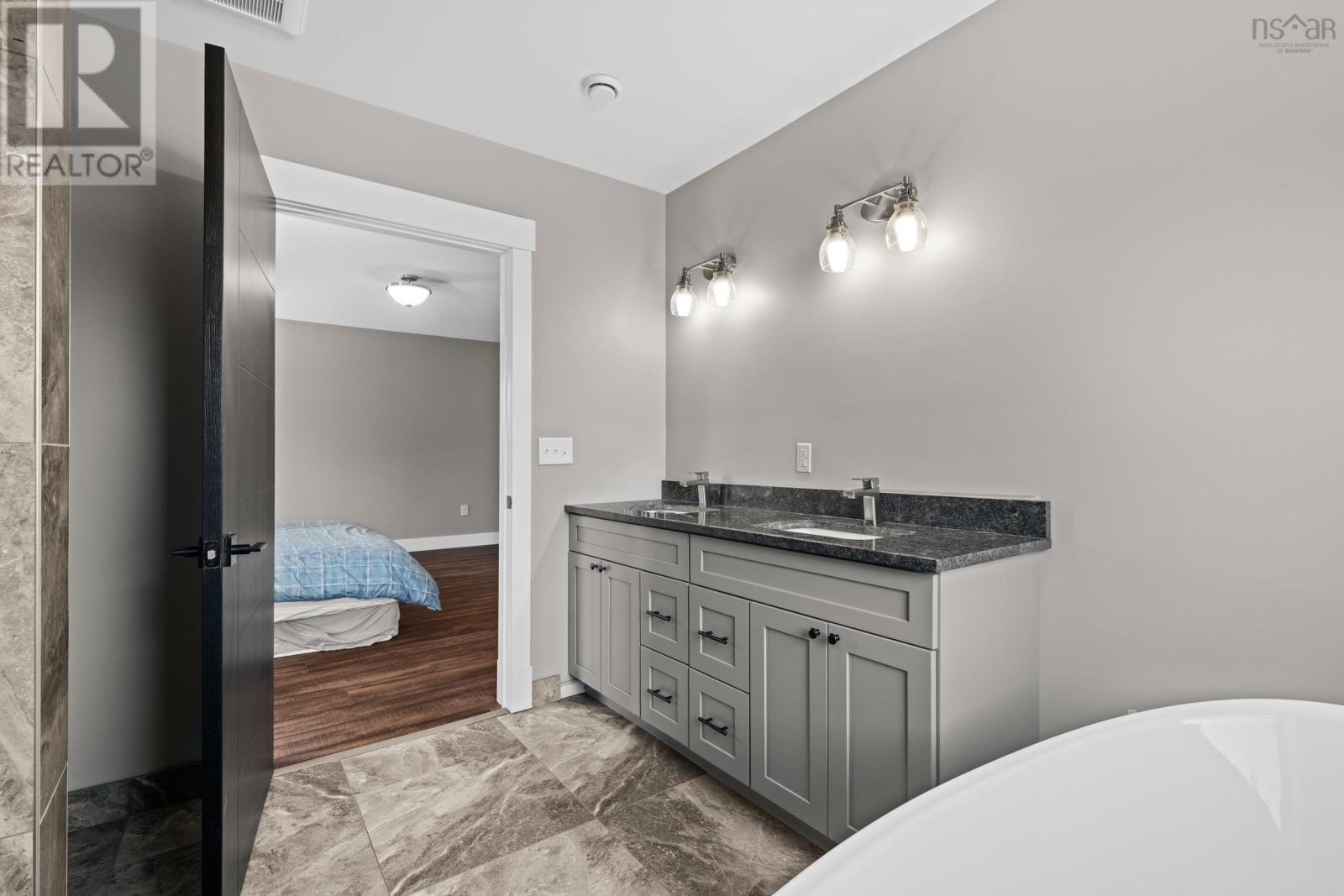 Property 37 of 49 of 653 Bellefontaine Road