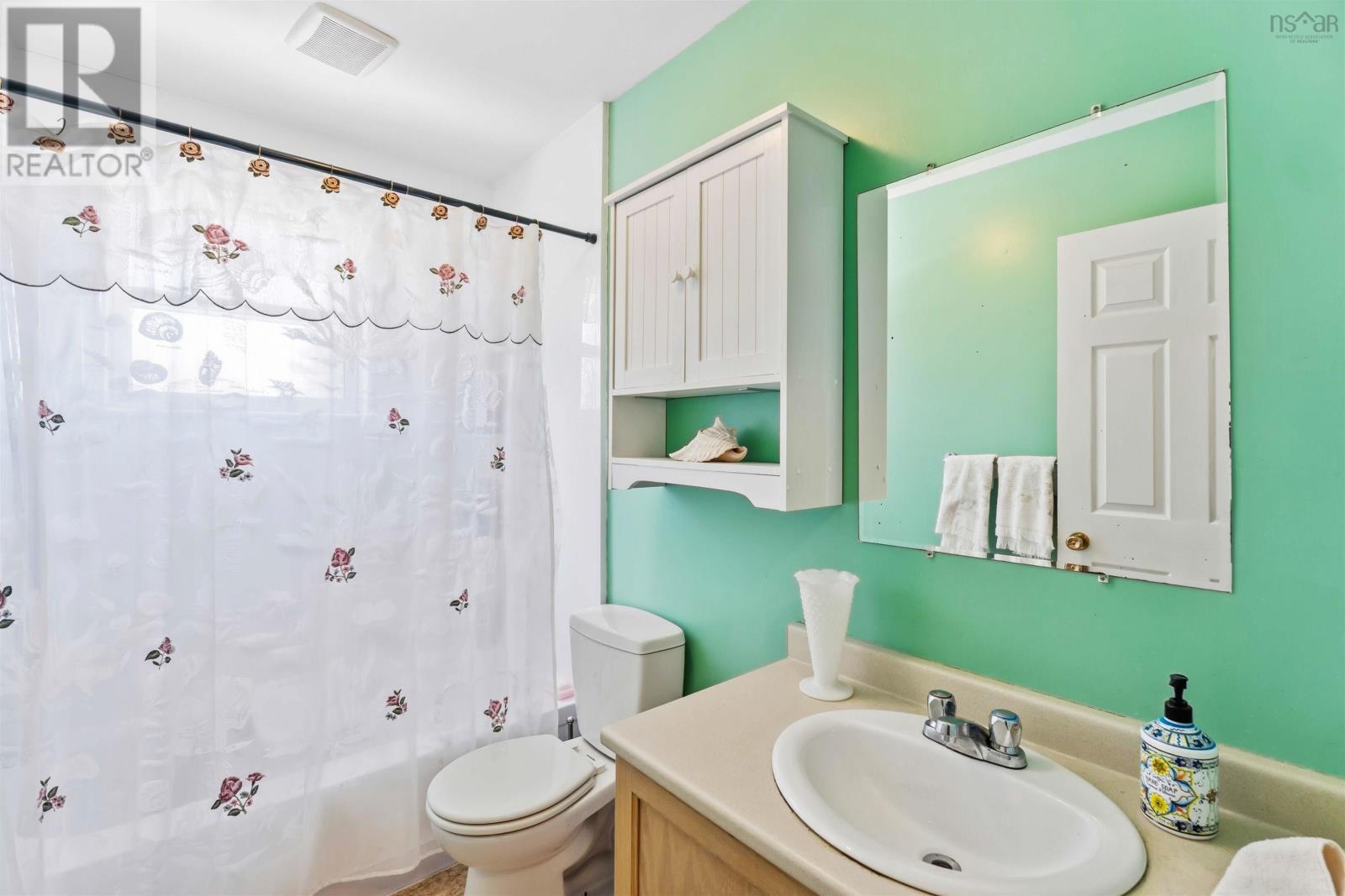 Property 25 of 47 of 15 Sherry Avenue