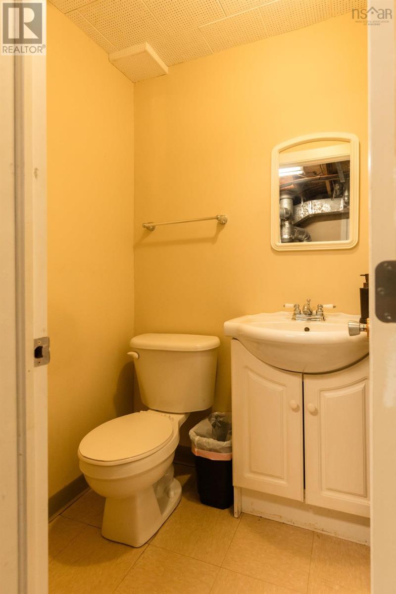 Property 36 of 43 of 20 Matador Court