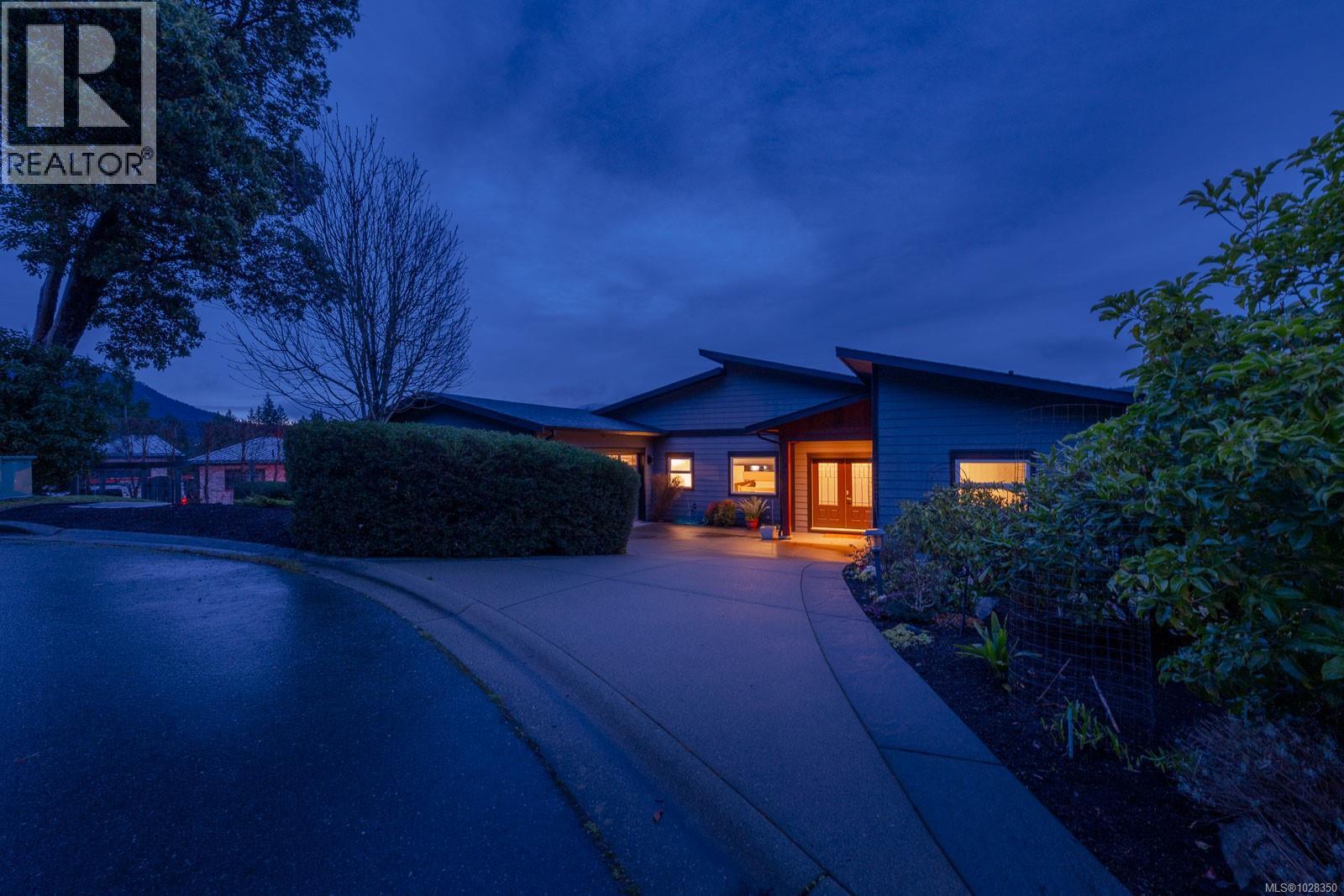 #28 1060 SHORE PINE CLOSE - 55