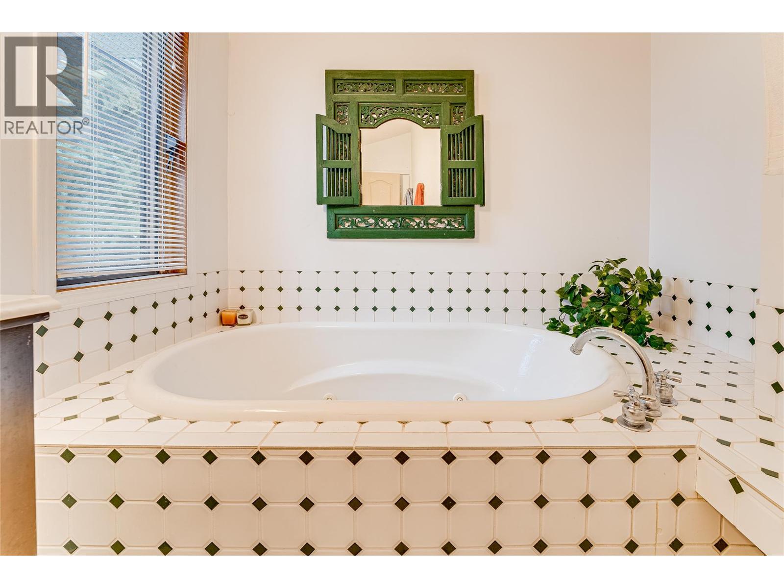 515 Silver Queen Road, Vernon