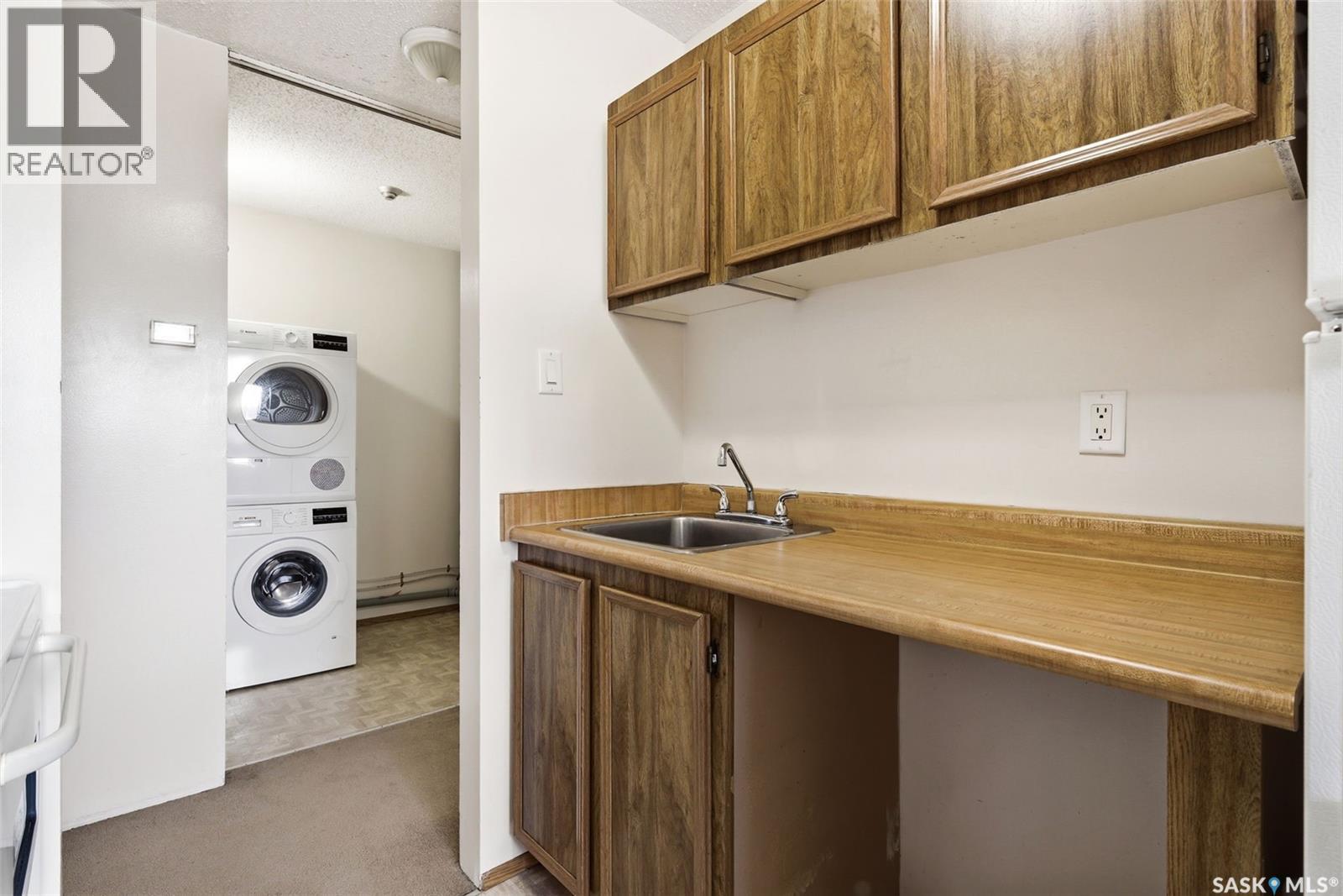 #304 35 Alport CRESCENT - 10