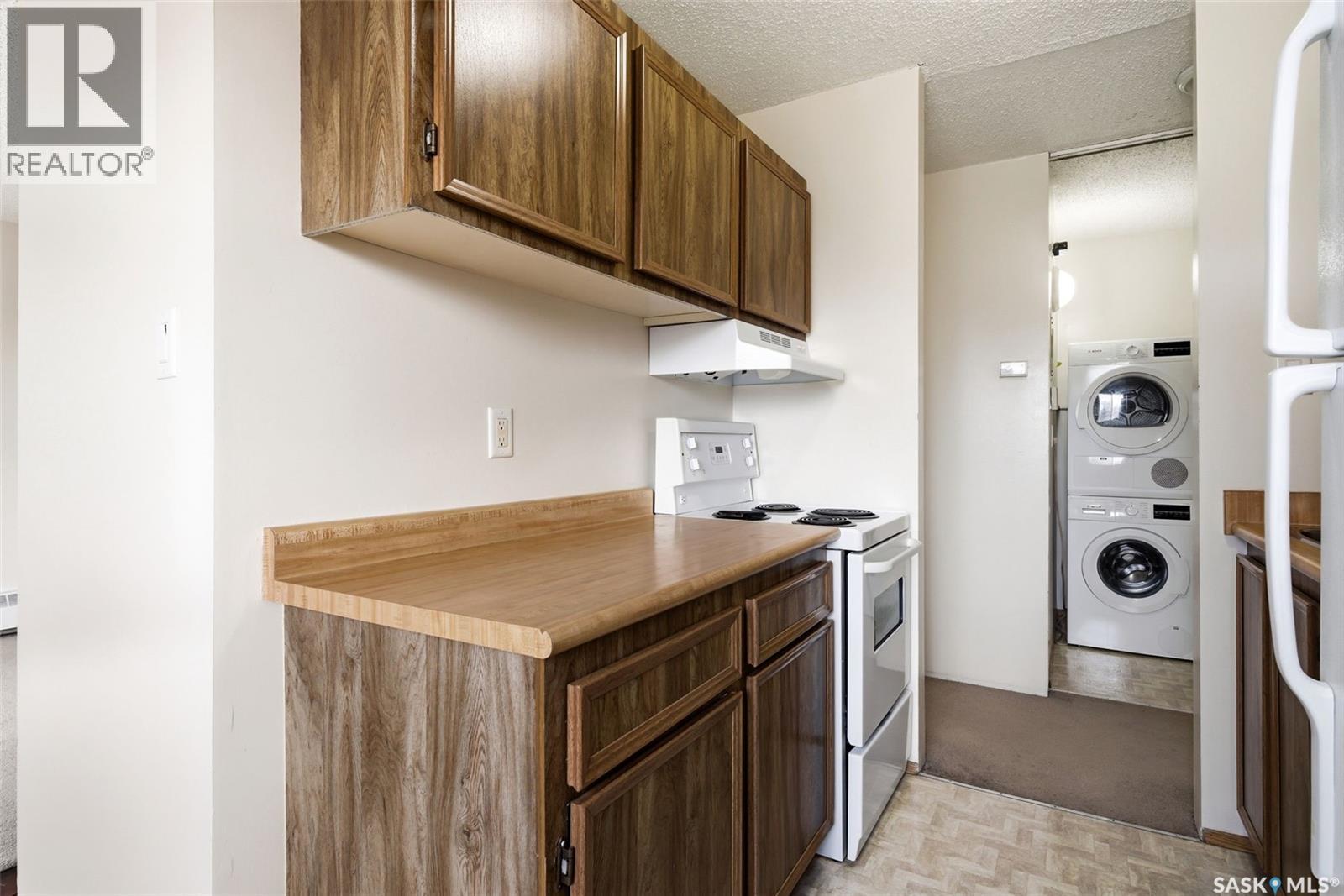 #304 35 Alport CRESCENT - 11