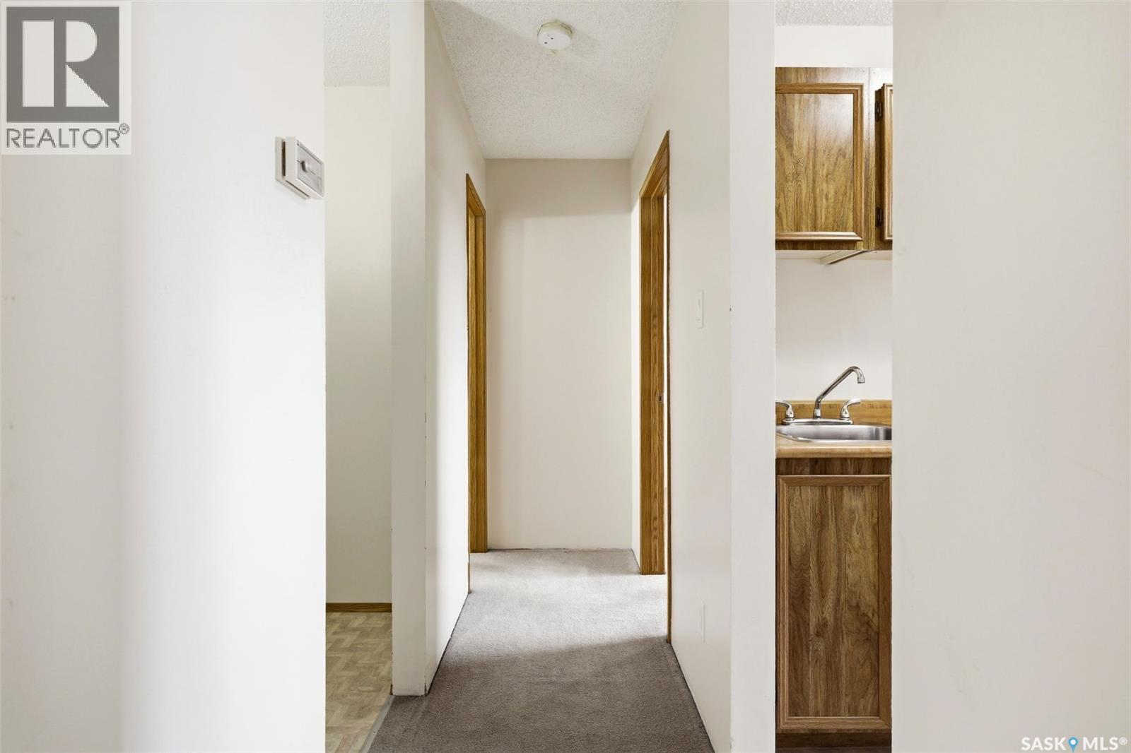 #304 35 ALPORT CRESCENT - 14