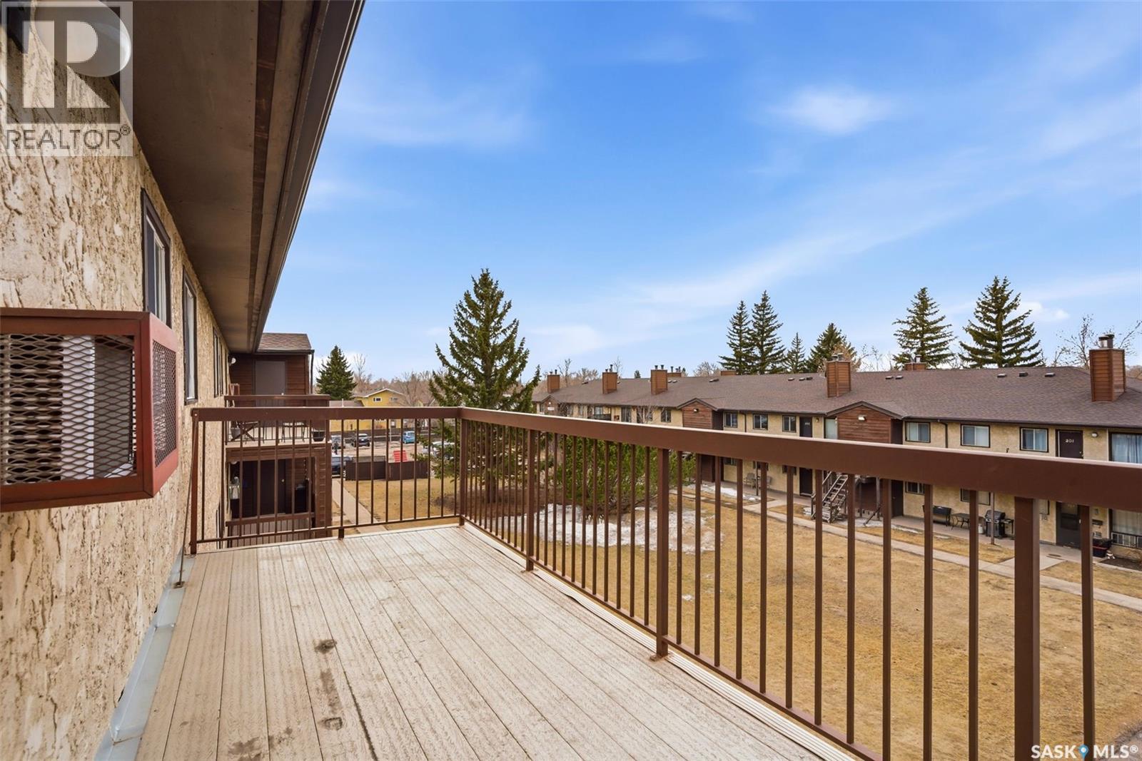 #304 35 Alport CRESCENT - 21