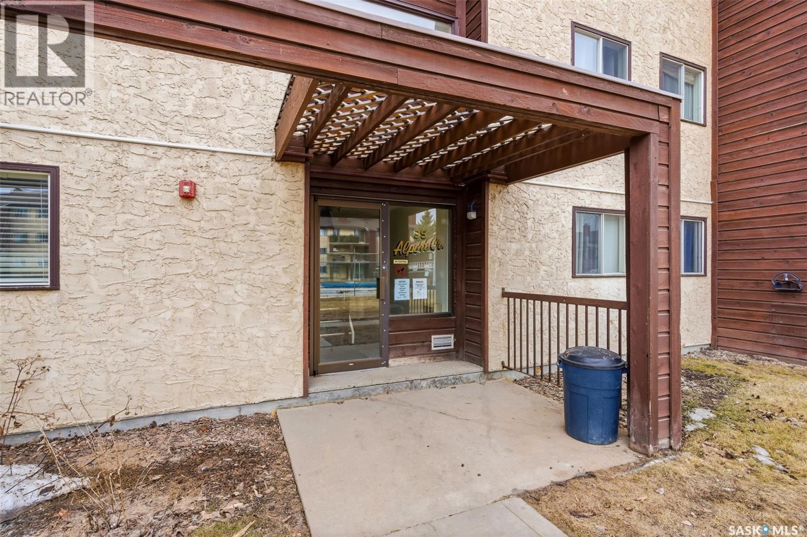 #304 35 ALPORT CRESCENT - 25