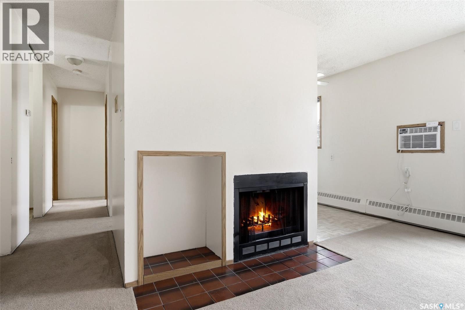 #304 35 ALPORT CRESCENT - 6