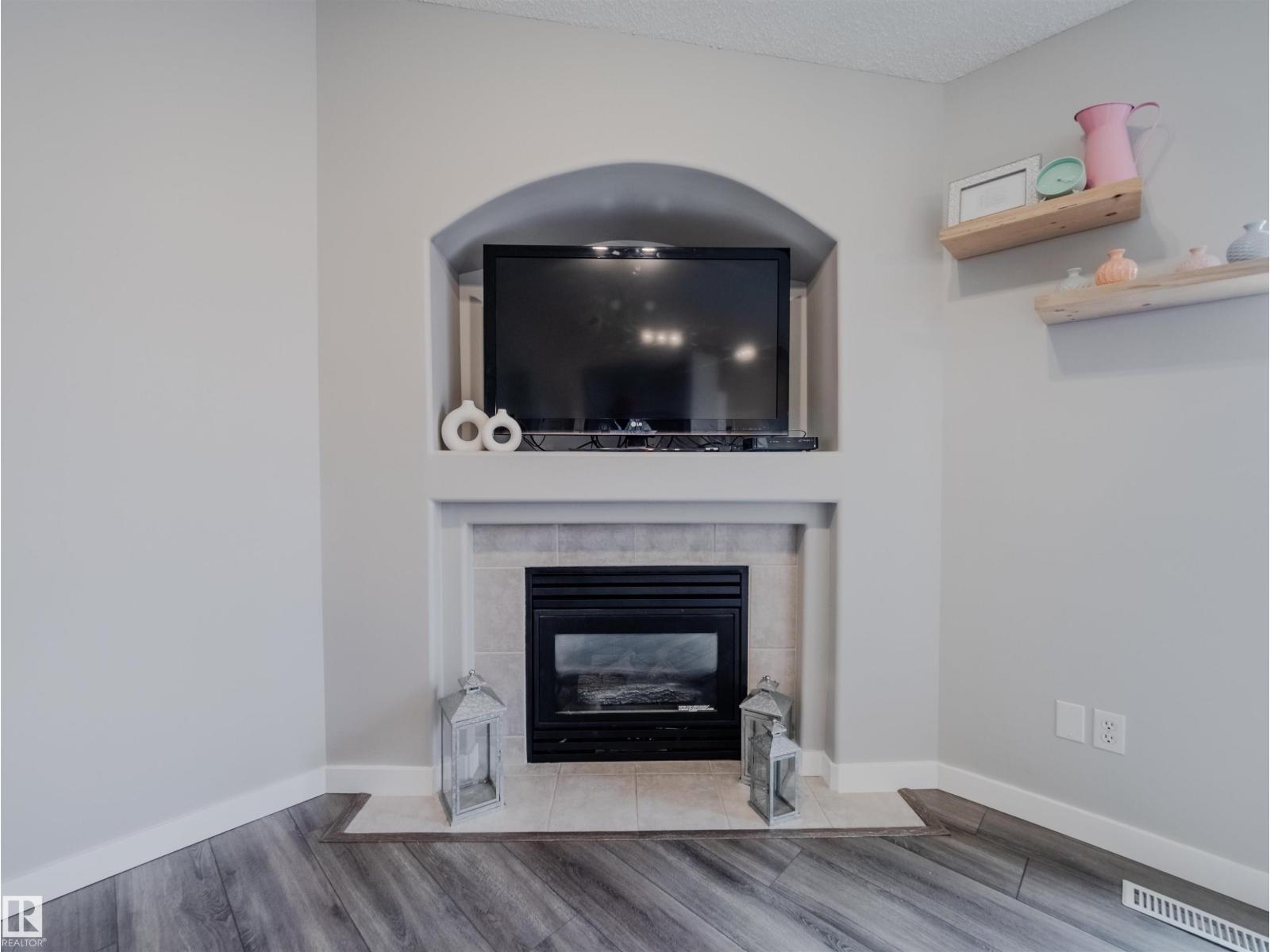 #18 64 BLACKBURN SW, Edmonton