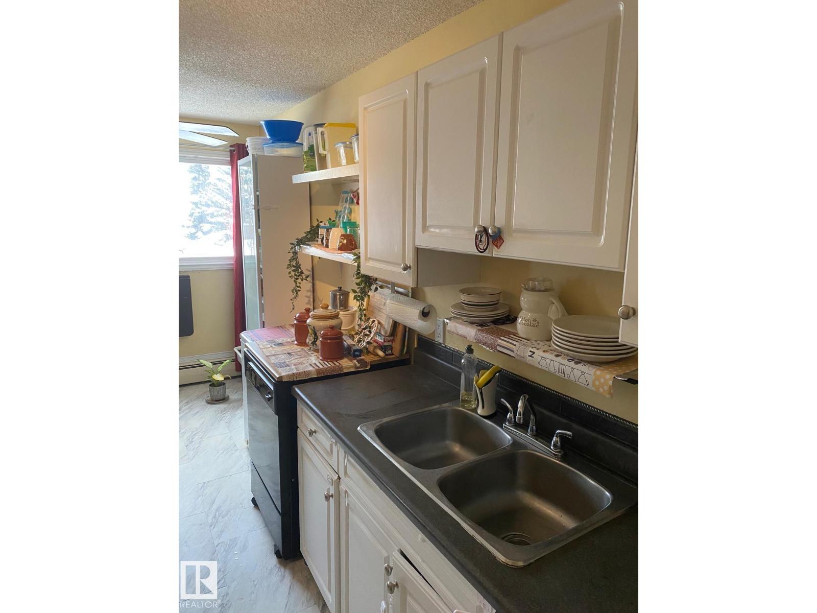 #207 8930 149 ST NW, Edmonton