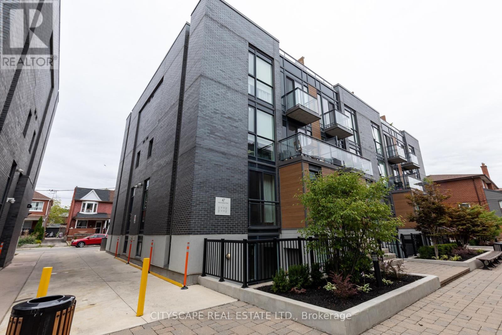 501 - 370 WALLACE AVENUE