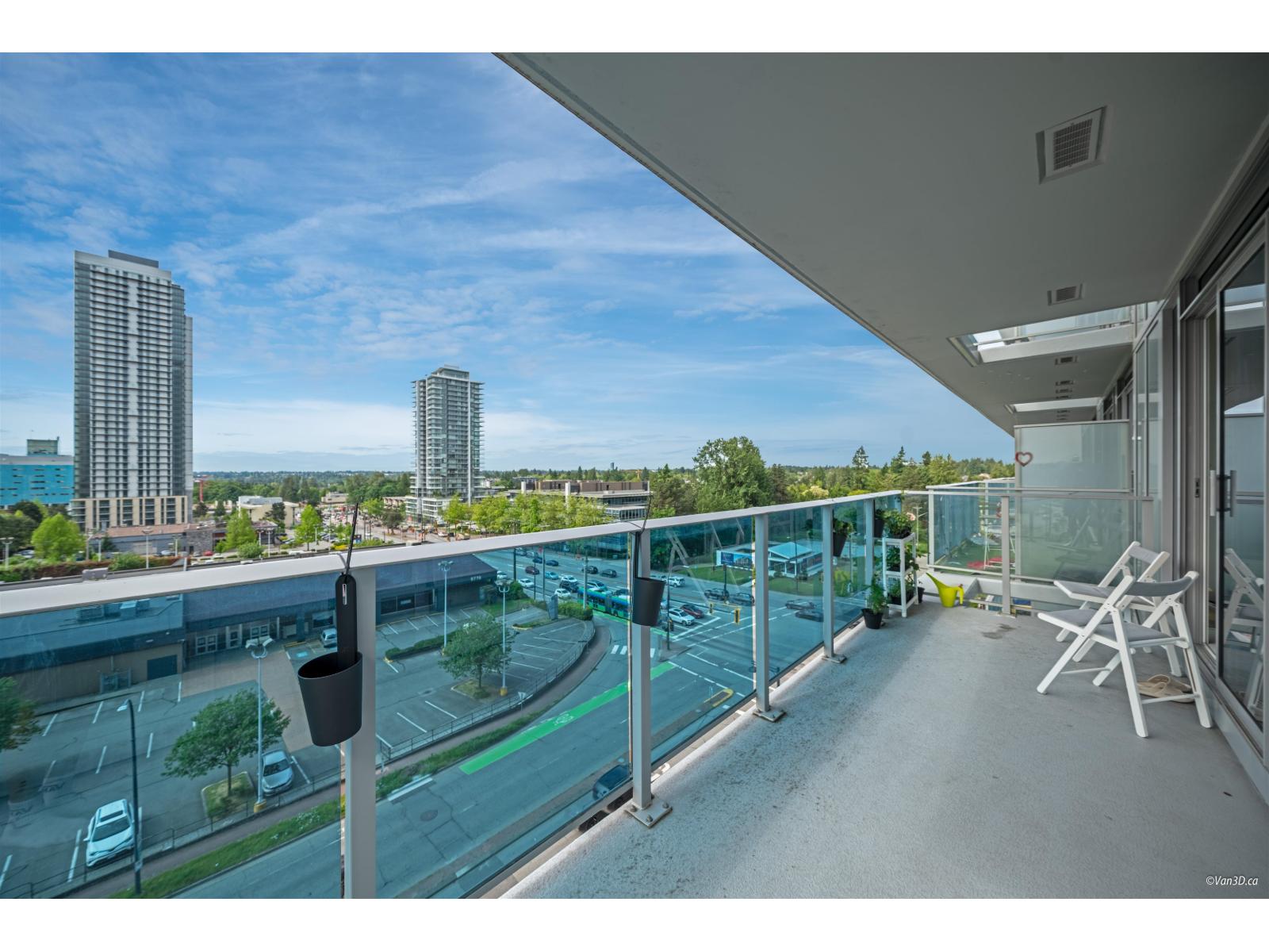 711 13615 FRASER HIGHWAY, Surrey