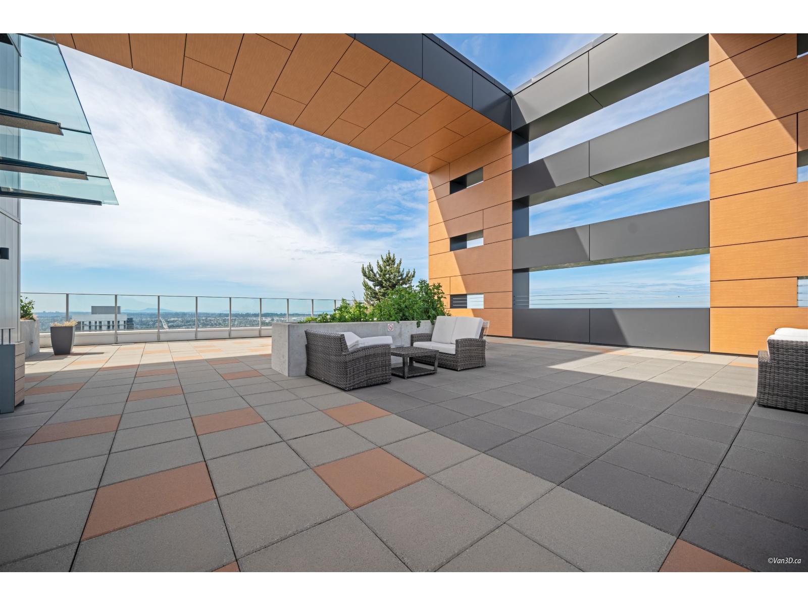 711 13615 FRASER HIGHWAY, Surrey