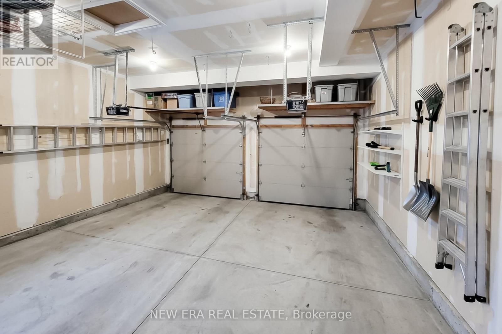 13 ALEX GRANT PLACE - 50