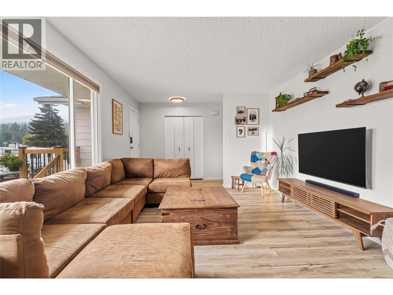 92 103rd Avenue, Kimberley