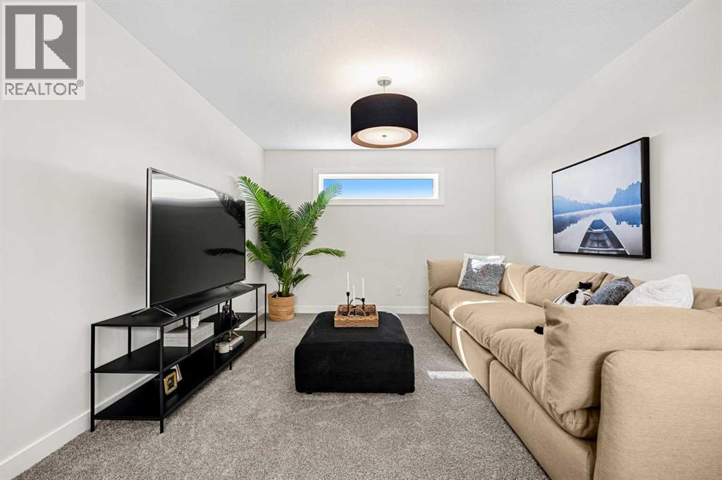 121 Quartz Crescent, Cochrane