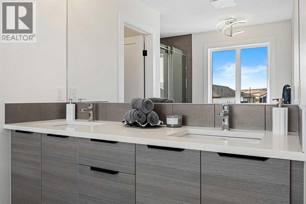 121 Quartz Crescent, Cochrane