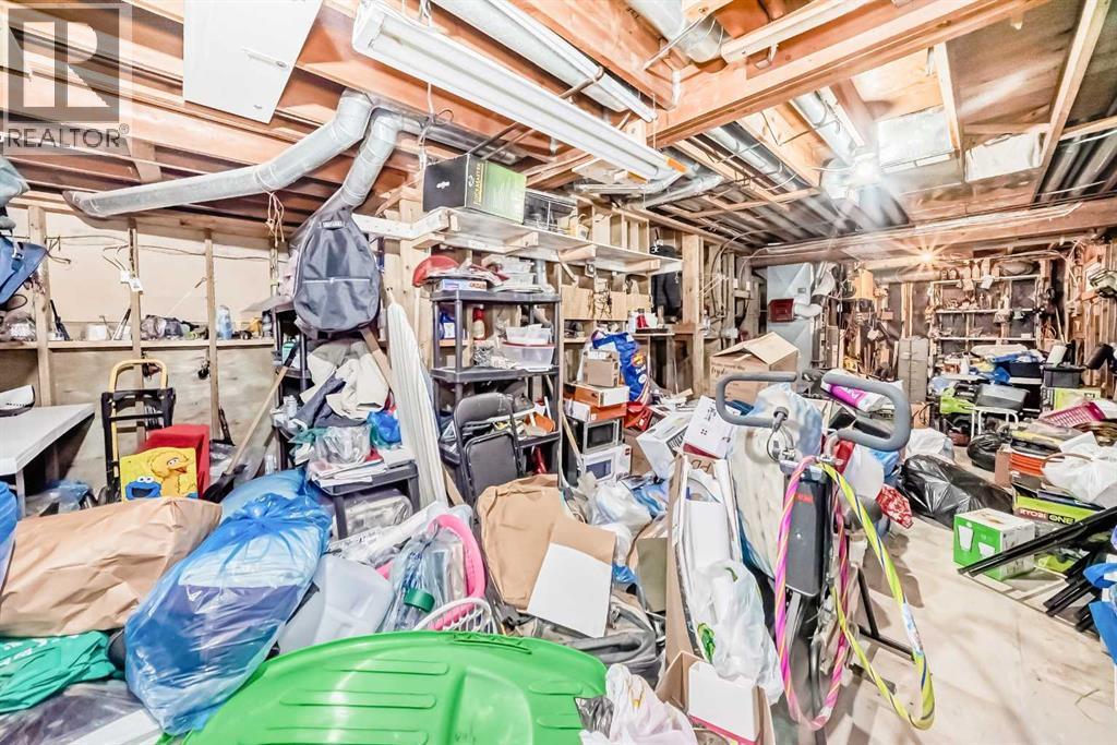 Single Family House 4 Level for Sale in  Hawkwood Boulevard NW Hawkwood Calgary 