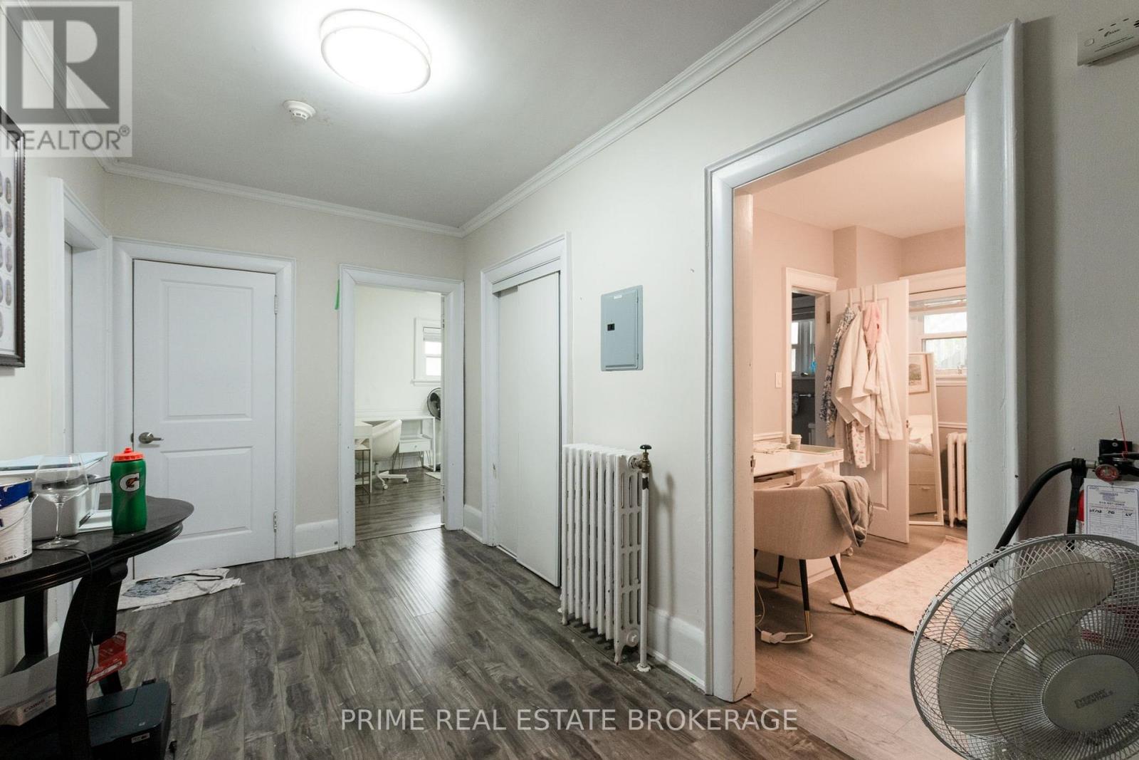 290 HURON STREET - 19