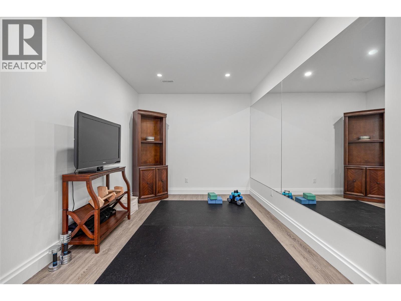  2584 Lucinde Road, West Kelowna