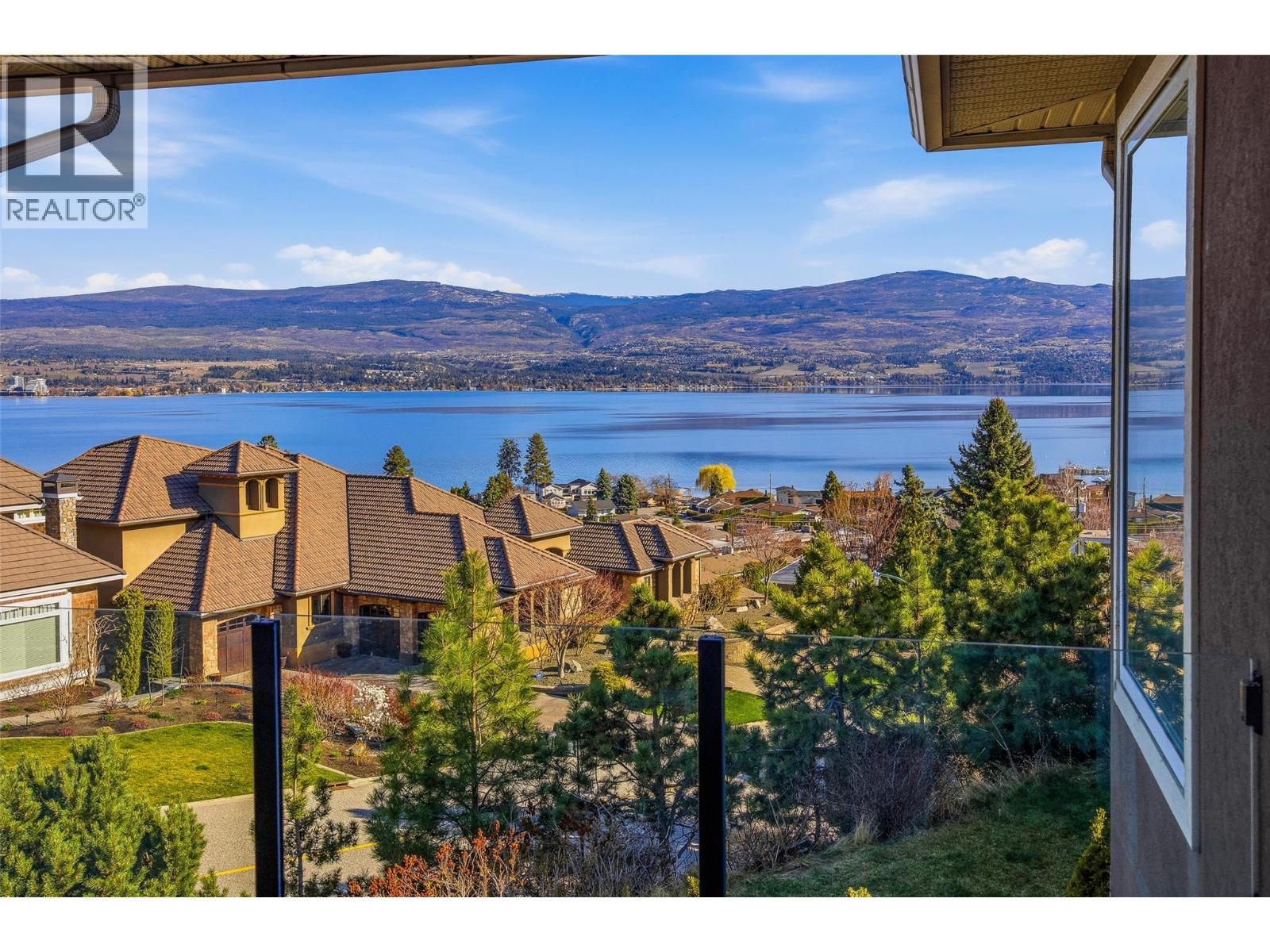  2584 Lucinde Road, West Kelowna