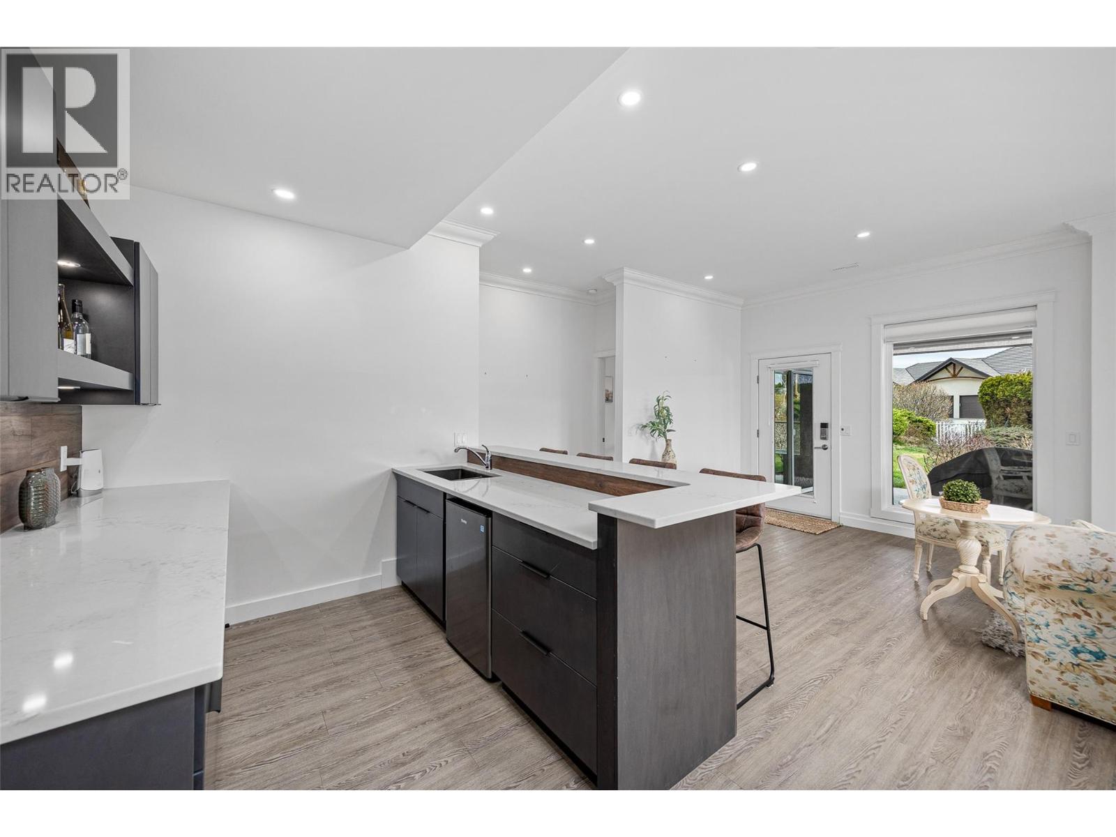  2584 Lucinde Road, West Kelowna