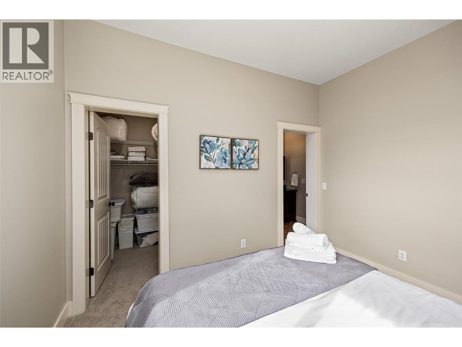  2584 Lucinde Road, West Kelowna