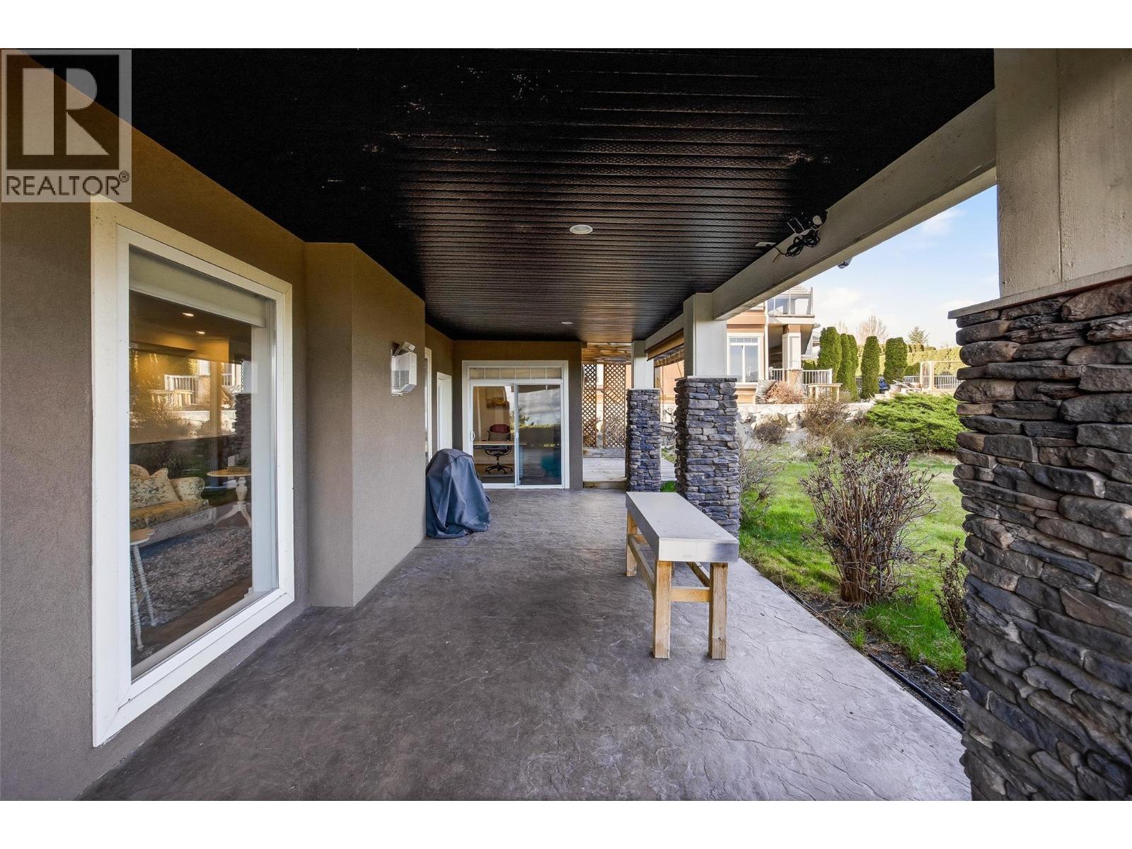 2584 Lucinde Road, West Kelowna