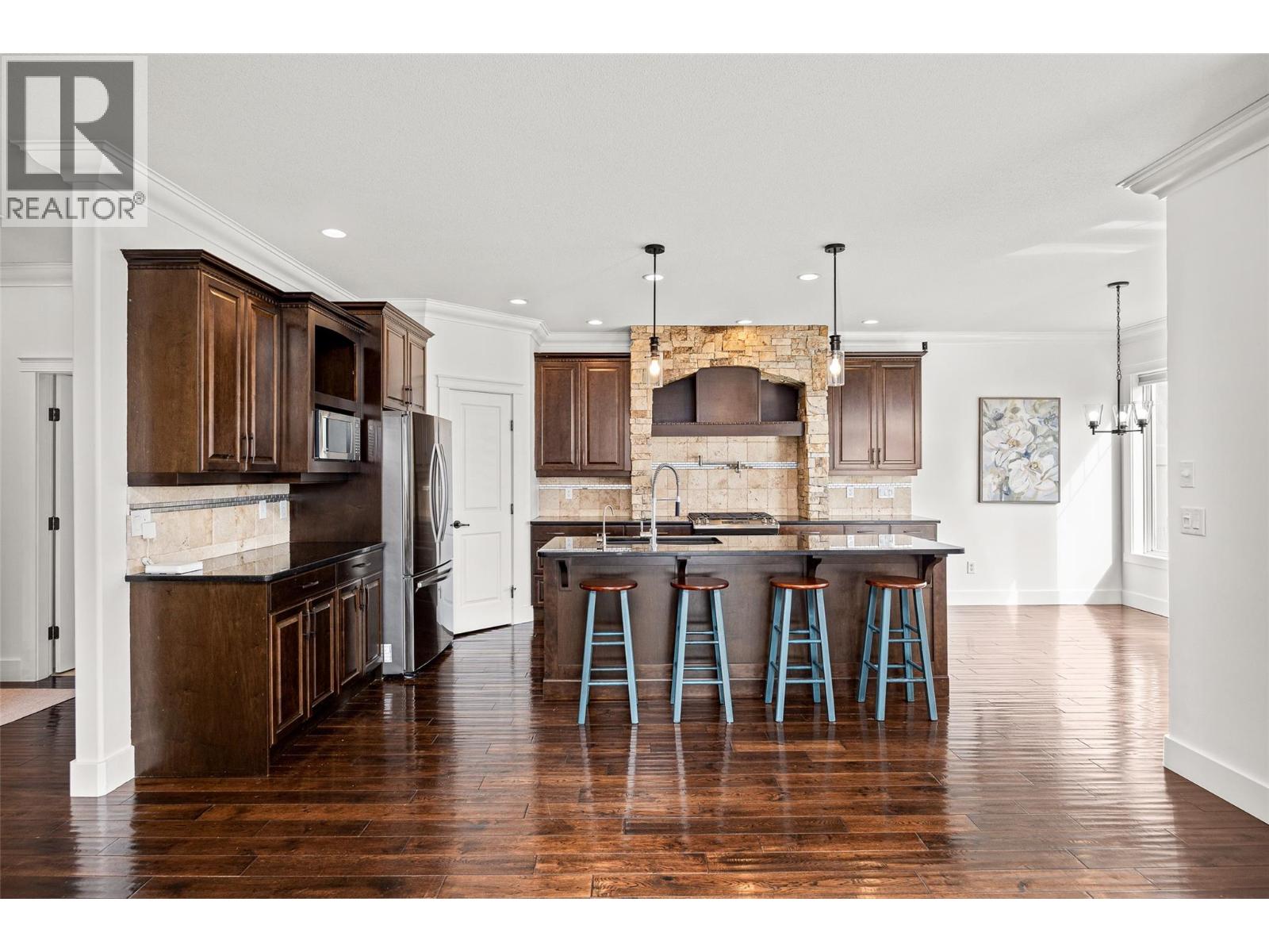  2584 Lucinde Road, West Kelowna