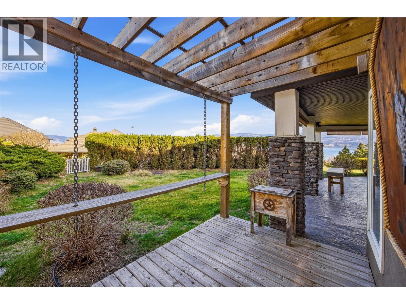  2584 Lucinde Road, West Kelowna