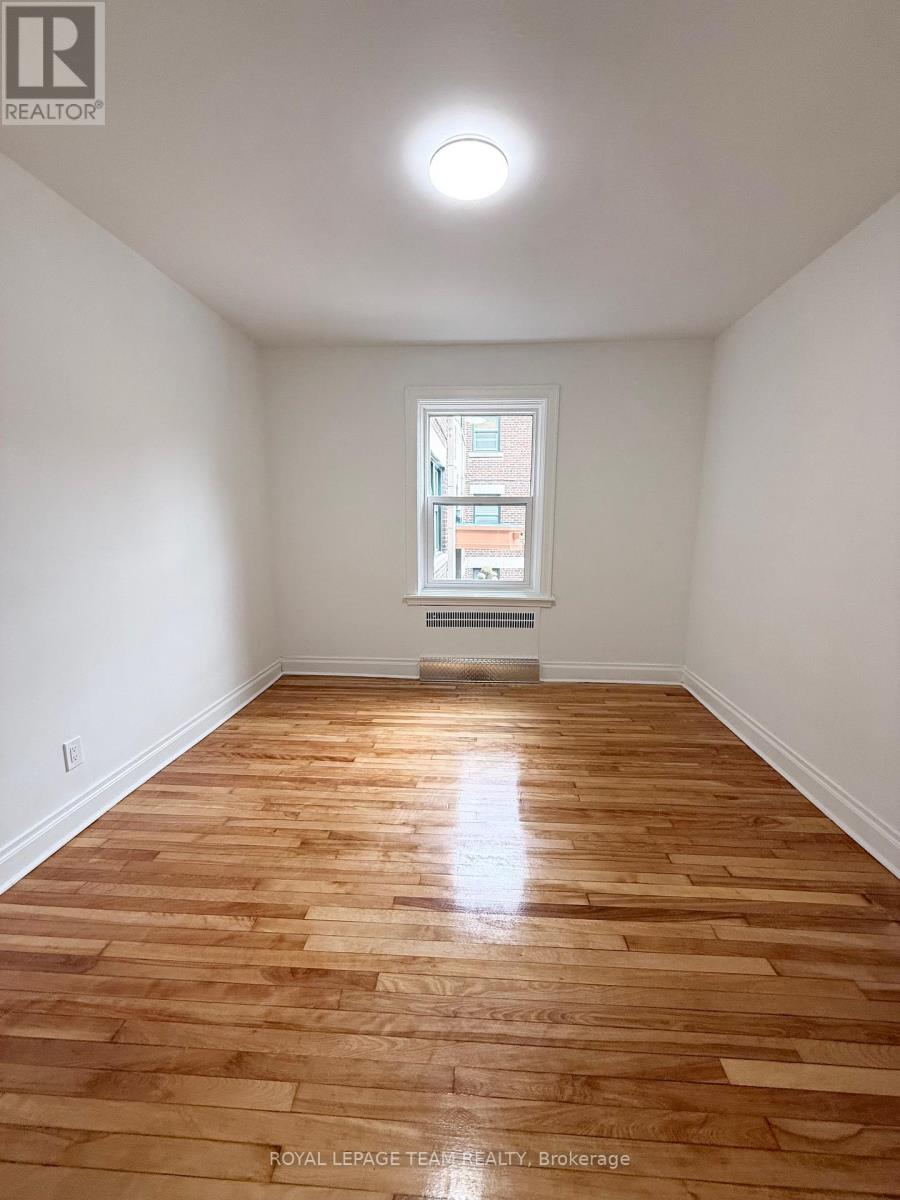 2 Bed, 1 Bath House for Rent in Ottawa – 2 – 235 COOPER STREET, Ottawa – MLS# X12972886 - Image 7