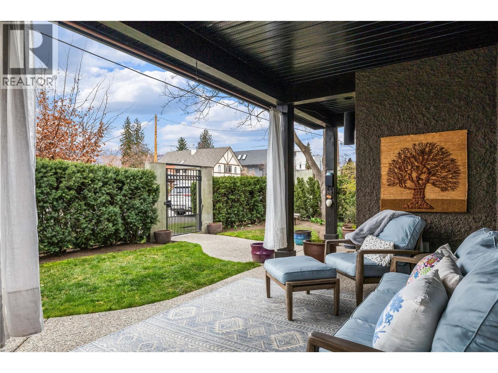  2683 Bath Street, Kelowna