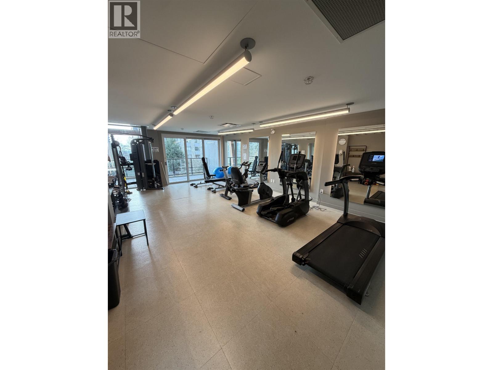 118 108 E 8TH STREET, North Vancouver