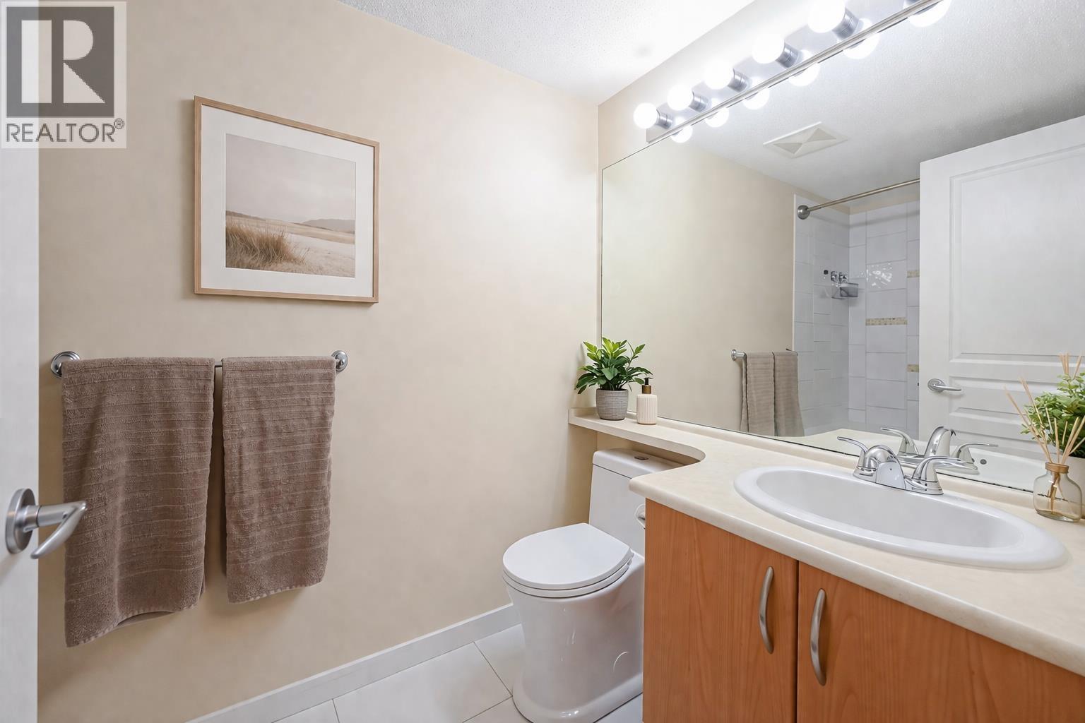 208 2958 SILVER SPRINGS BOULEVARD, Coquitlam