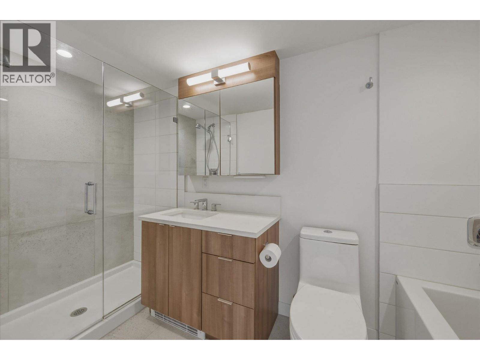 411 1365 PEMBERTON AVENUE, Squamish