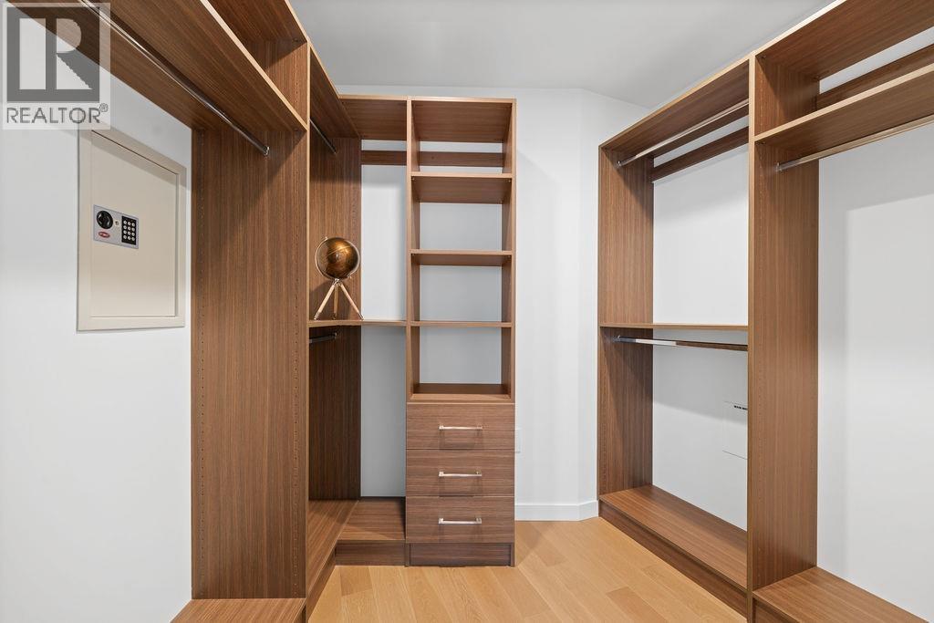 1003 3963 UPLANDS WAY, West Vancouver