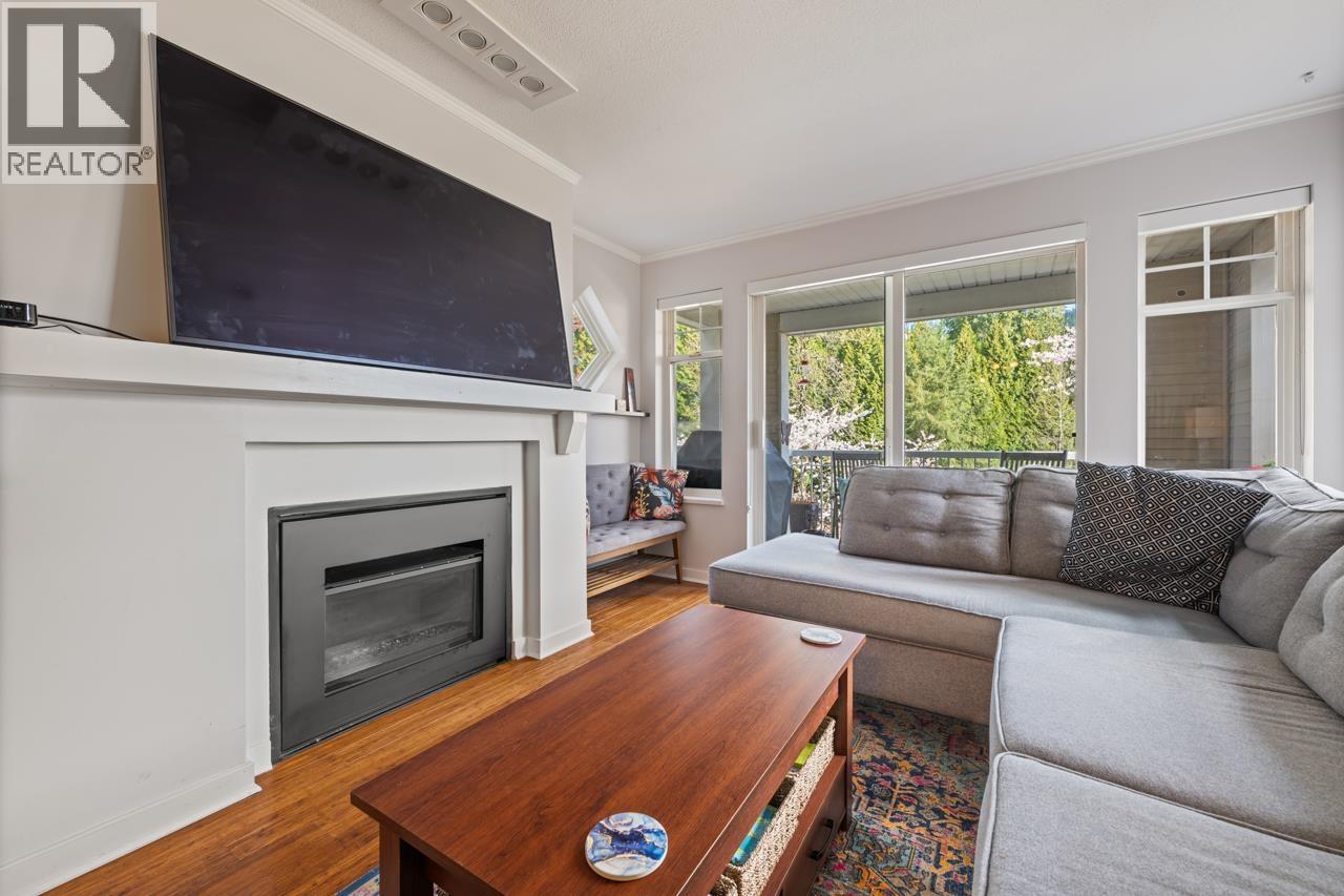 310 1428 PARKWAY BOULEVARD, Coquitlam