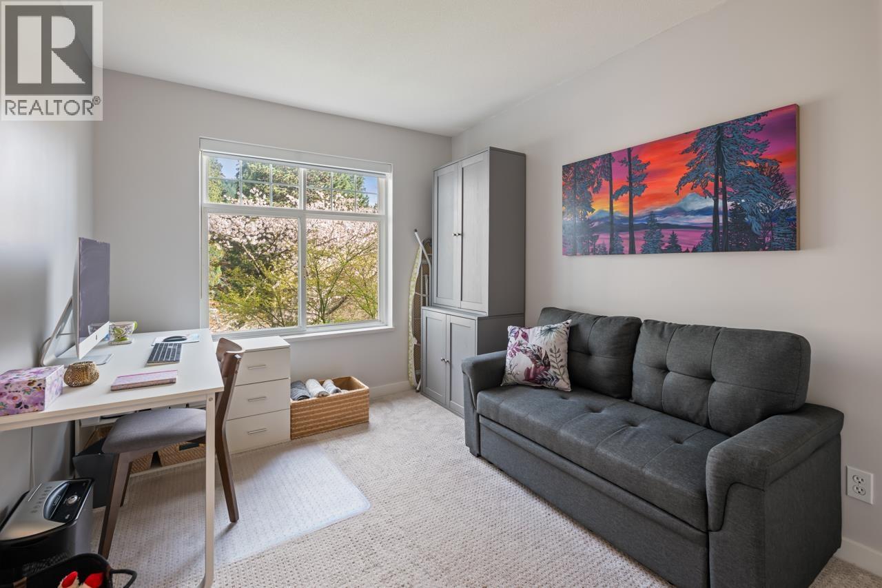 310 1428 PARKWAY BOULEVARD, Coquitlam