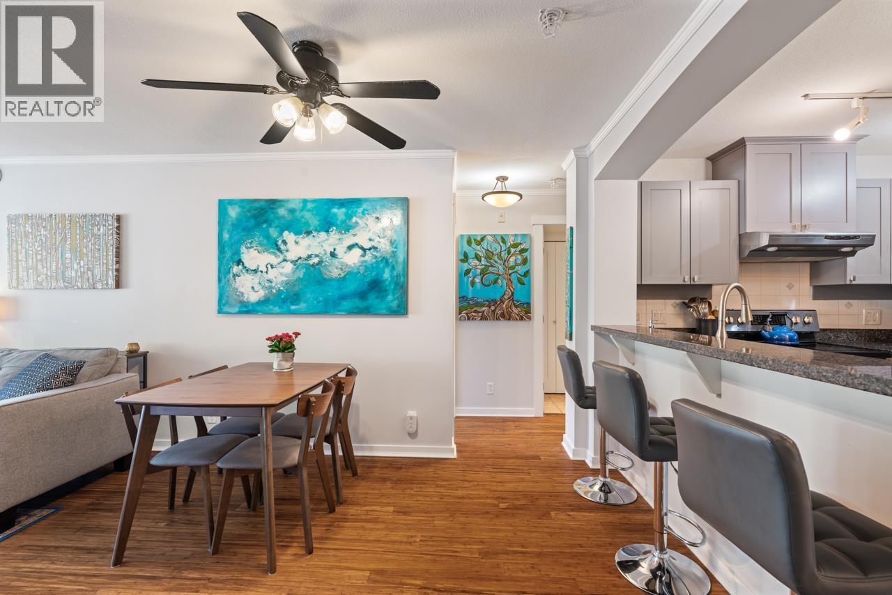 310 1428 PARKWAY BOULEVARD, Coquitlam